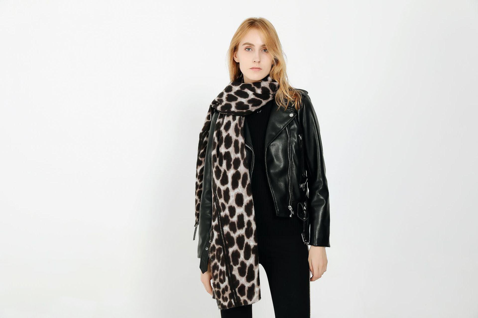 Leopard-print cashmere women's scarf shawl - Fabric of Cultures