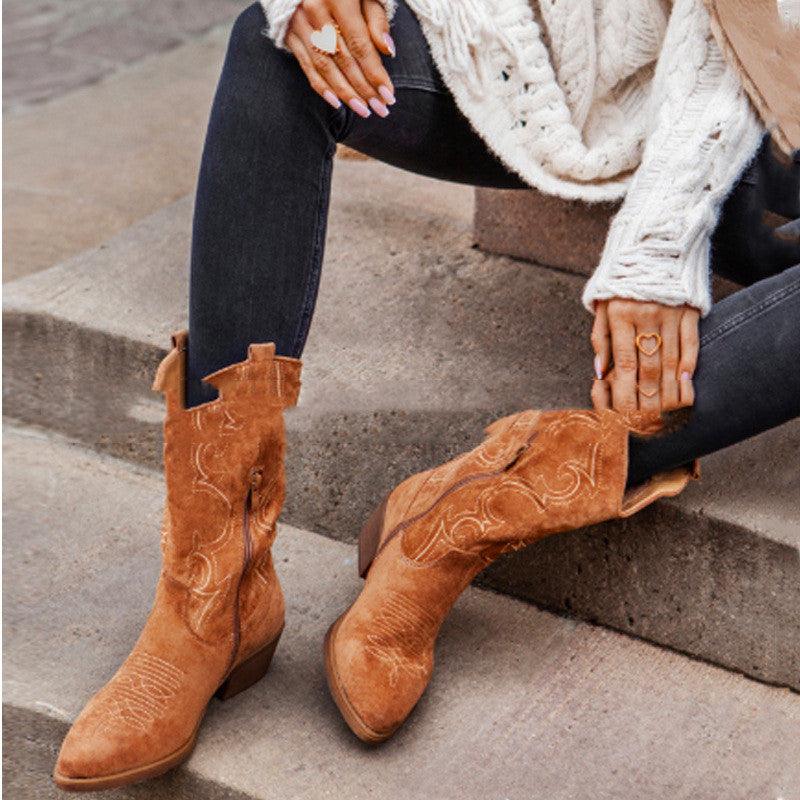 Pointed suede denim boots - Fabric of Cultures